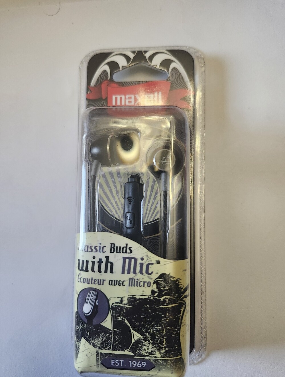 Maxell Classic Buds with Mic - Black Earbuds New